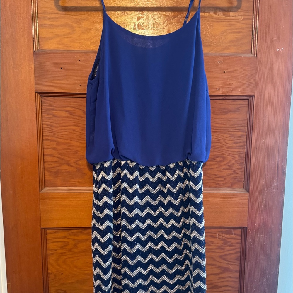 Elegant Blue and White Chevron Dress